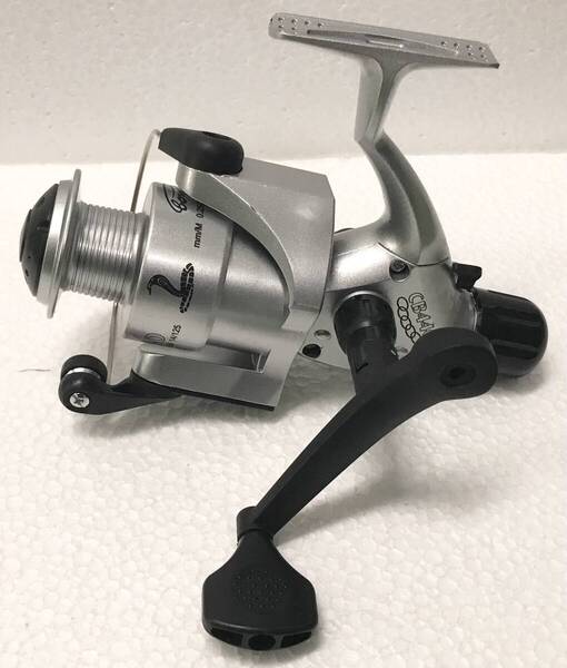 BOYA byスピニングリールCB440☆送料無料☆新品未使用☆マットシルバー☆リアドラグ☆左右ハンドル変更可能☆255グラム☆