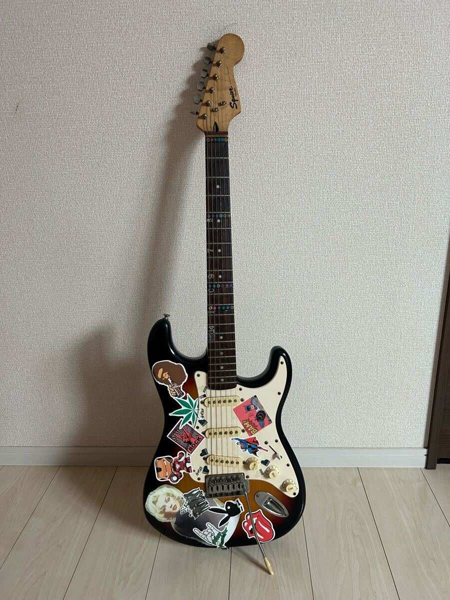 スクワイヤー By Fender ストラトキャスター ドット柄