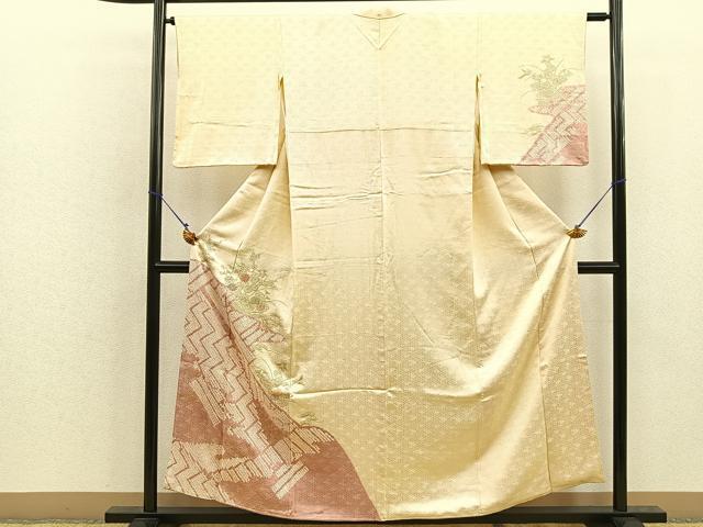 千總 薄オレンジ 桶絞り 刺繍 絞り 訪問着　梅田大丸誂え 総刺繍振袖 016 | 花總きものギャラリー