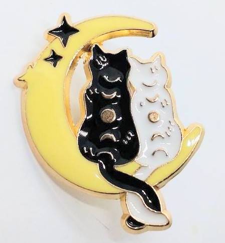 送料無料 月 猫 ネコ キャット ピンブローチ ピンズ PINS バッジ バッヂ アメリカン雑貨 スマアク