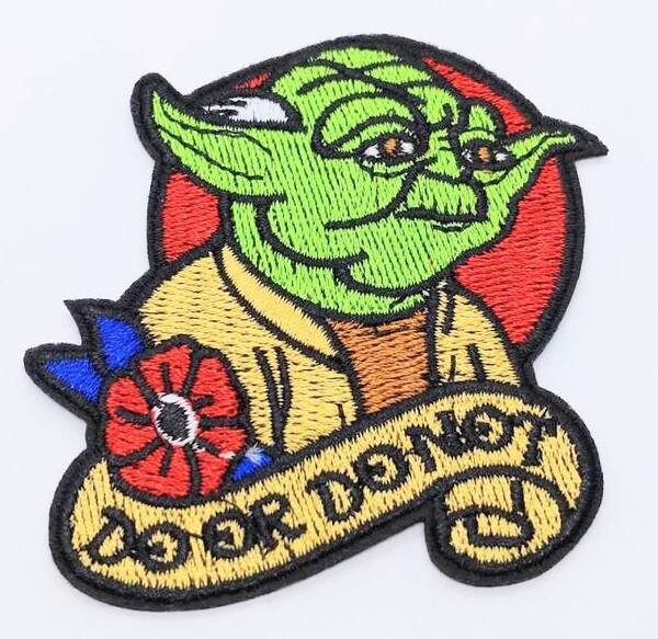 送料無料 スターウォーズ ヨーダ 花 アイロン のりつき 刺繍 ワッペン アップリケ アメリカン雑貨 スマアク