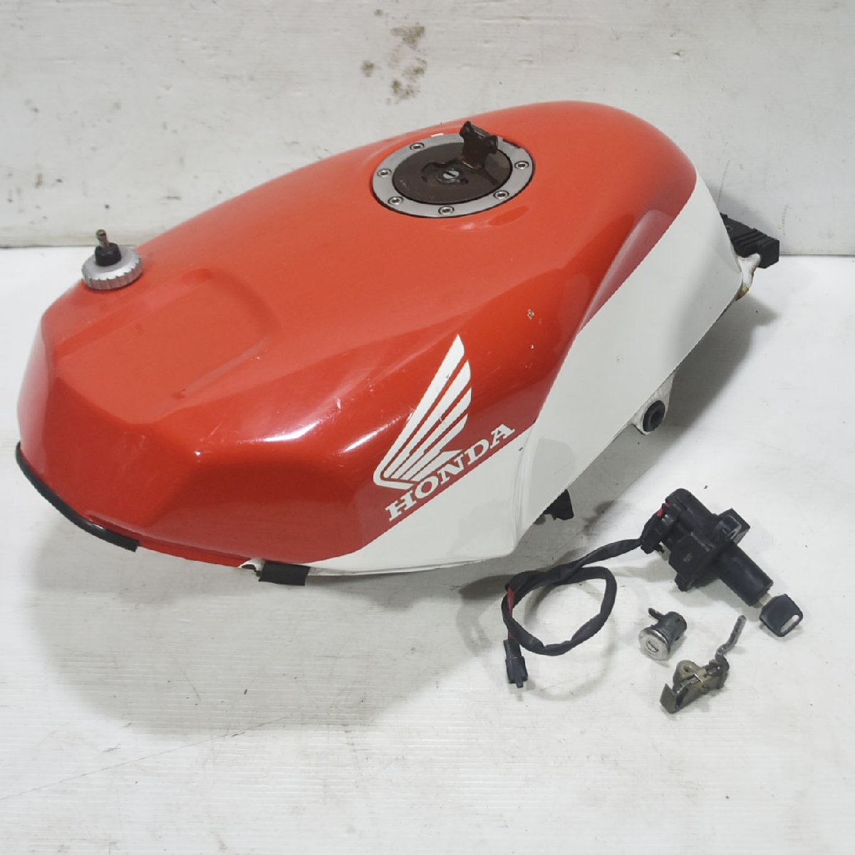 2025年最新】Yahoo!オークション -mc18 タンクの中古品・新品 2025年最新】Yahoo!オークション -mc18 タンクの中古品・新品