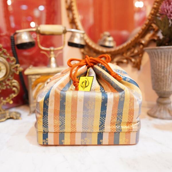 DEAD STOCK RETRO VINTAGE ORIENTAL DESIGN DRAWSTRING BANITY BAG/デッドストックレトロ古着オリエンタルデザイン巾着バニティバッグ