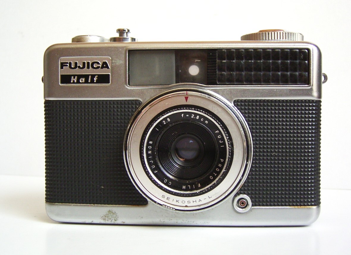 FUJICA HALF フジカハーフ フィルムカメラ 動作確認済み - メルカリ