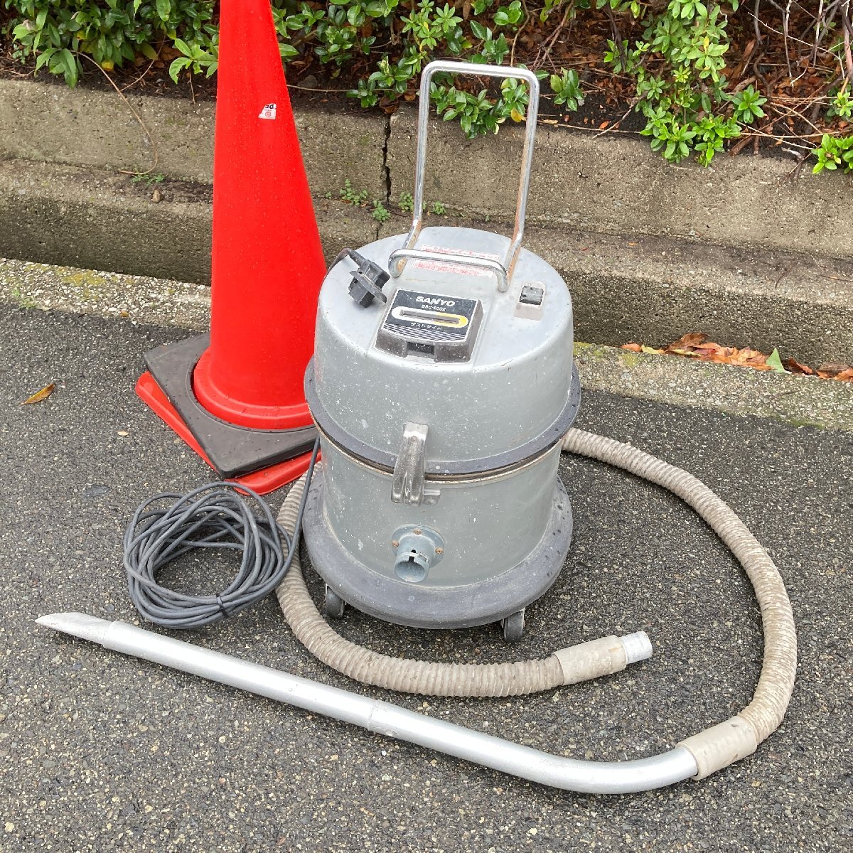 Yahoo!オークション -「サンヨー 業務用掃除機」の落札相場 Yahoo!オークション -「サンヨー 業務用掃除機」の落札相場