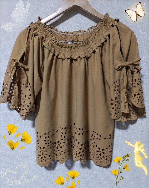 axes femme スカラップフリルレースリボン トップス