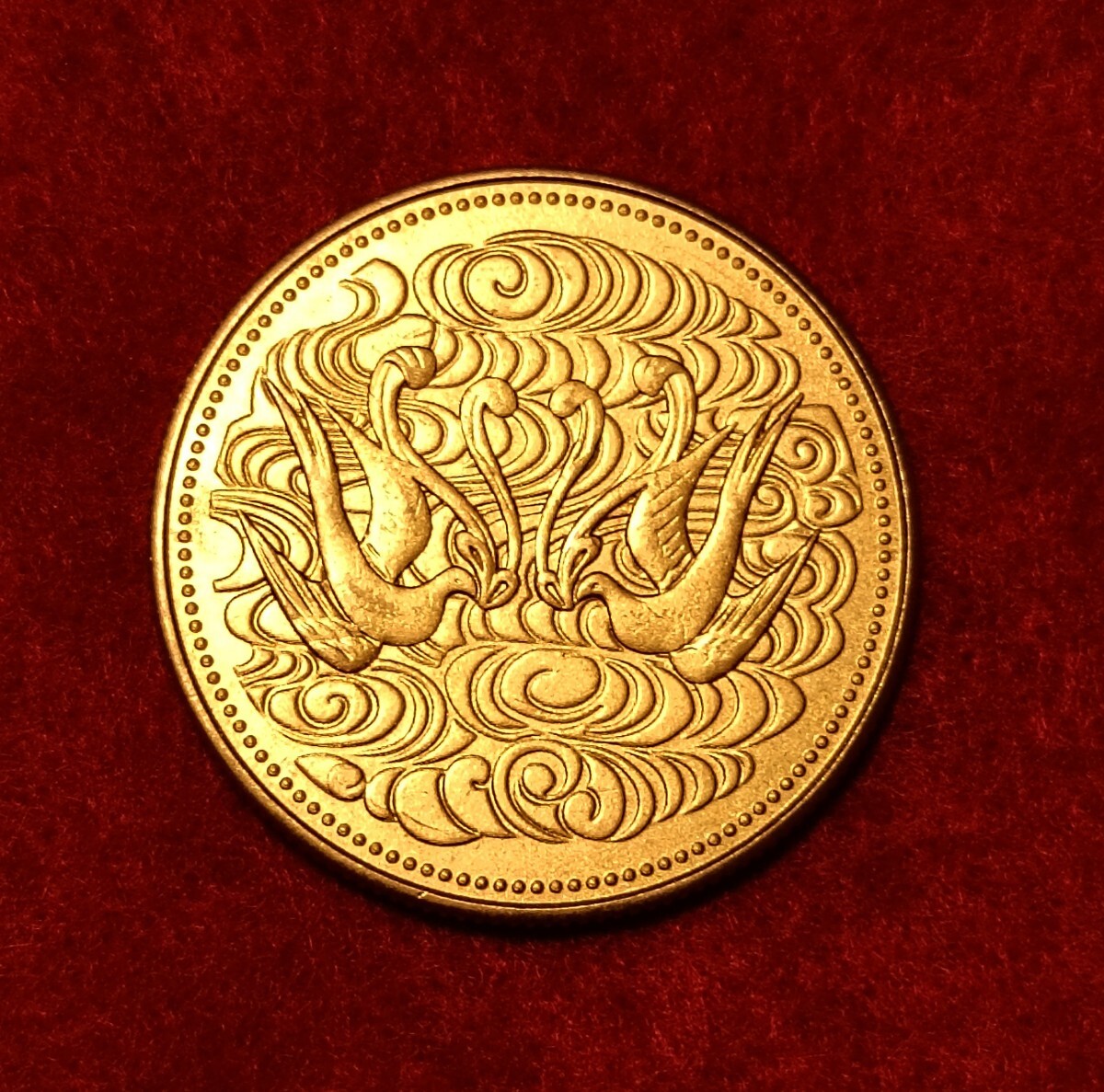 Yahoo!オークション -「昭和天皇御在位60年記念 10万円金貨」の Yahoo!オークション -「昭和天皇御在位60年記念 10万円金貨」の