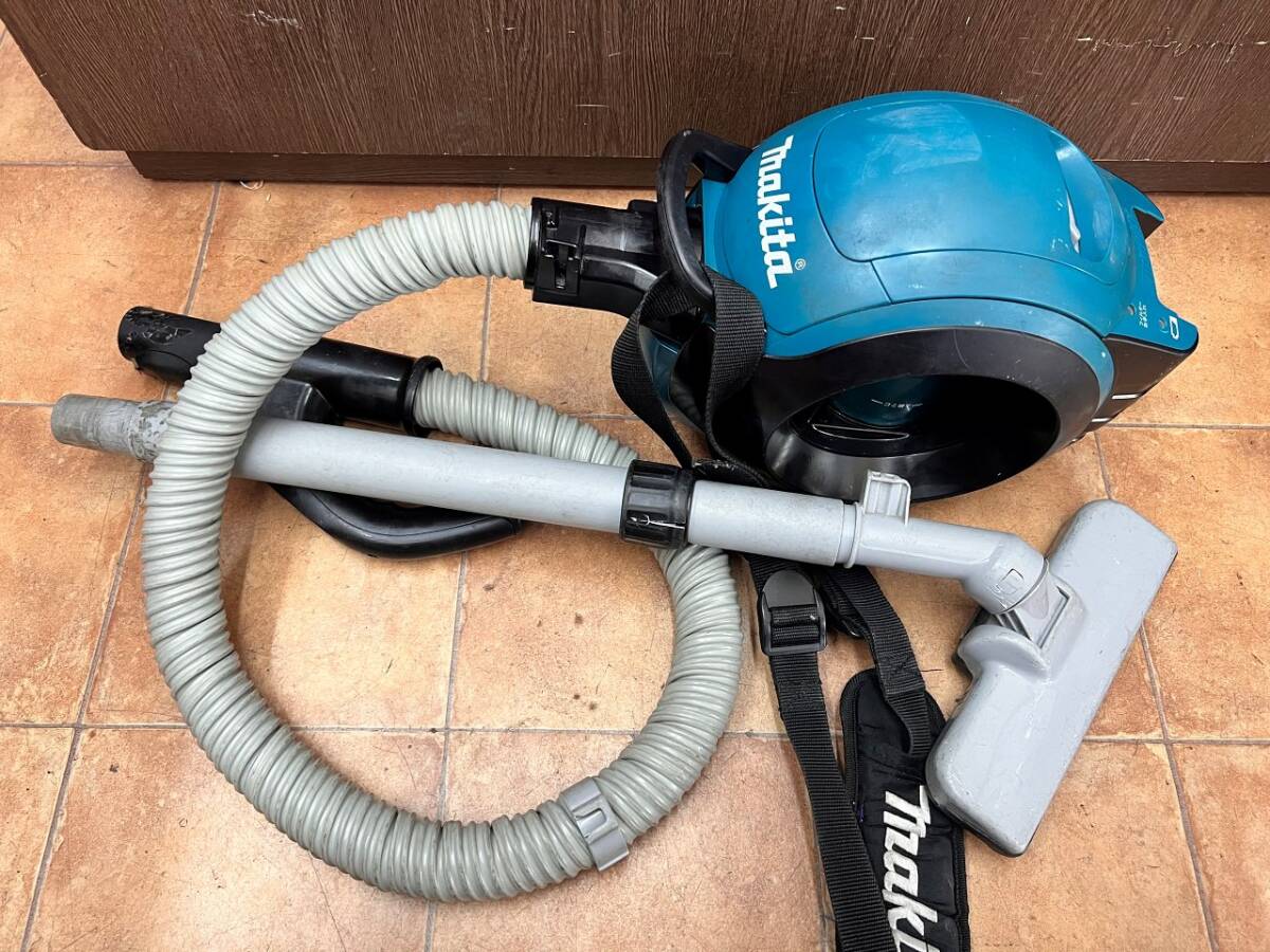 最終値下げ Makita CL500D 中古品 掃除機 本体・ホース・ノズル付き