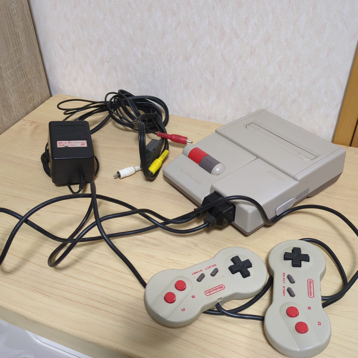 Yahoo!オークション -「hvc-101 ニューファミコン」の落札相場 Yahoo!オークション -「hvc-101 ニューファミコン」の落札相場