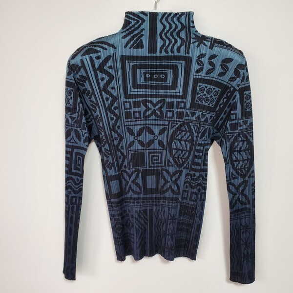 イッセイミヤケ ISSEY MIYAKE サイズ3プリーツプリーズ PLEATS PLEASE 長袖カットソーJK861