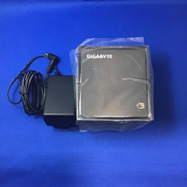◆◇GIGABYTE GB-BXBT-2807 ミニPC Intel搭載 オマケ付◇◆
