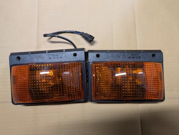 KOITO ISUZU ギガ 純正 LED中間ウィンカー 24V21W 左右共通セット ③