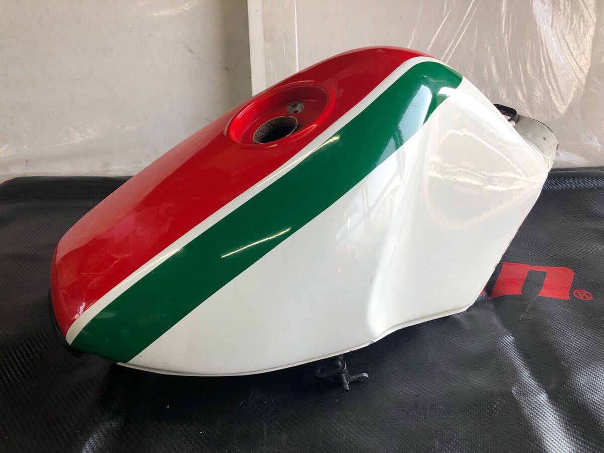 Yahoo!オークション -「tzr250」(タンク) (パーツ)の落札相場 Yahoo!オークション -「tzr250」(タンク) (パーツ)の落札相場