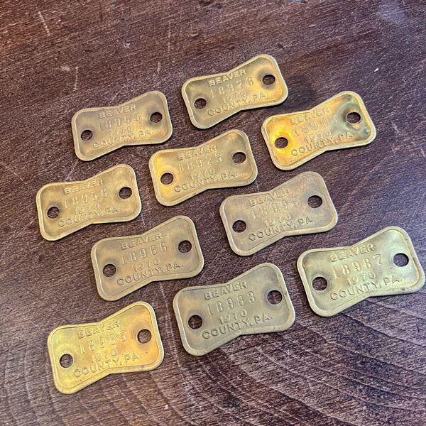 【VINTAGE】 ドックタグ ブラスタグ 真鍮プレート 店舗什器 アンティーク 古着 US 店舗什器 古道 vintage