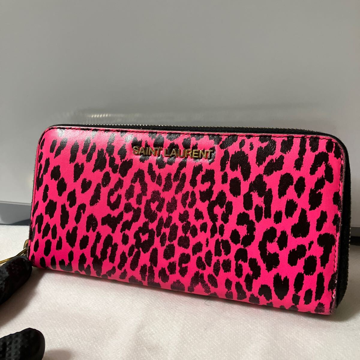 Yahoo!オークション -「サンローラン 財布 ピンク」(イヴ・サン Yahoo!オークション -「サンローラン 財布 ピンク」(イヴ・サン