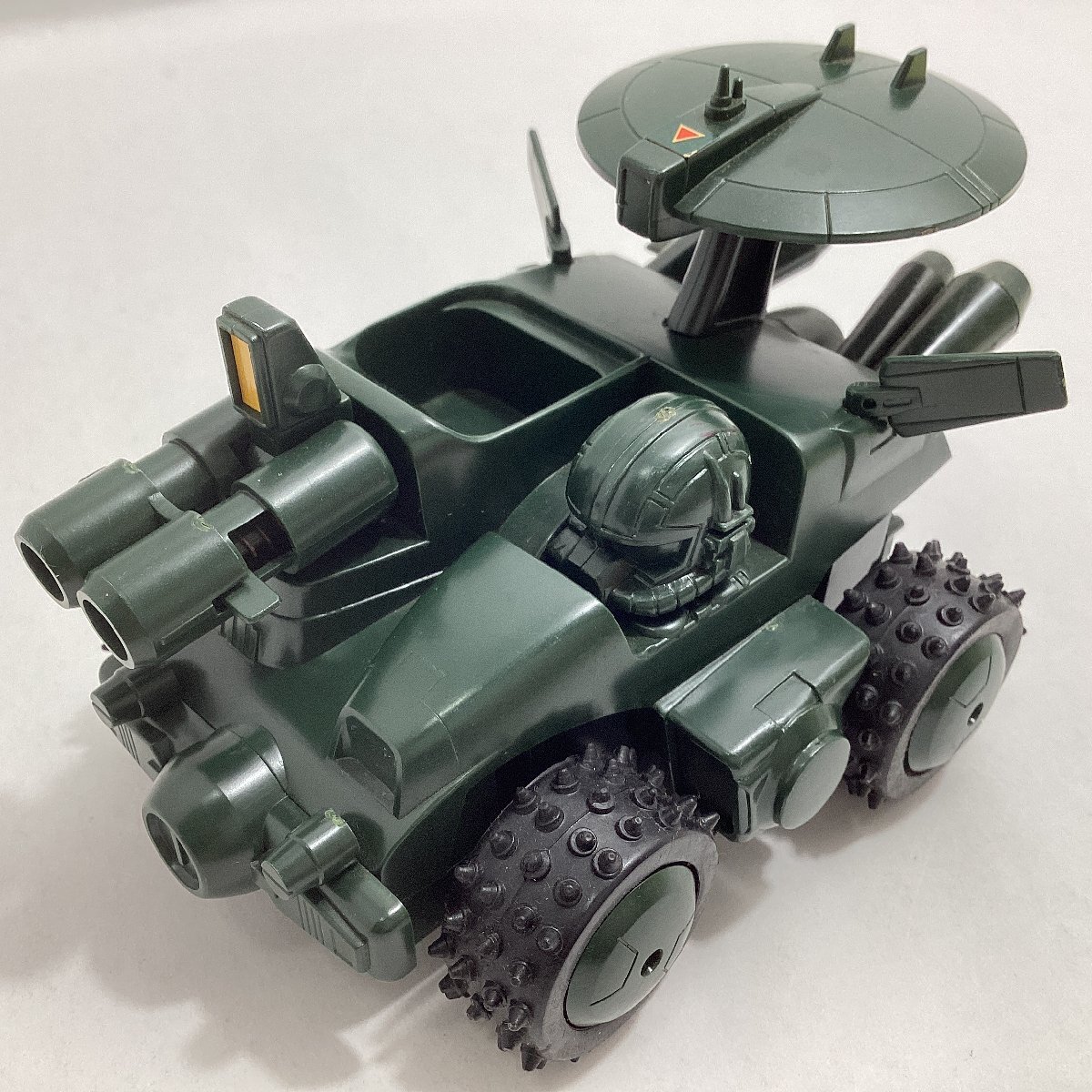 m49309654379_1.jpg?1719804979