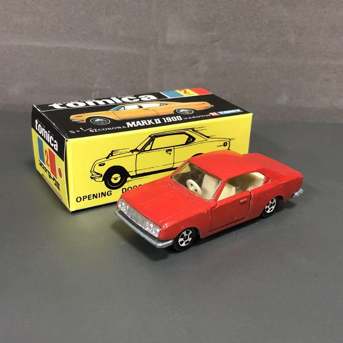 タカラトミー ☆日本製☆【単品】トミカ トヨタ コロナ 1700 HT