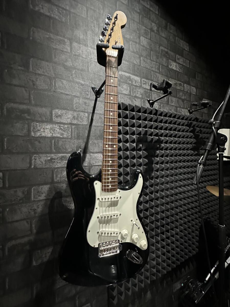 Yahoo!オークション -「fender ストラトキャスター 黒 Yahoo!オークション -「fender ストラトキャスター 黒