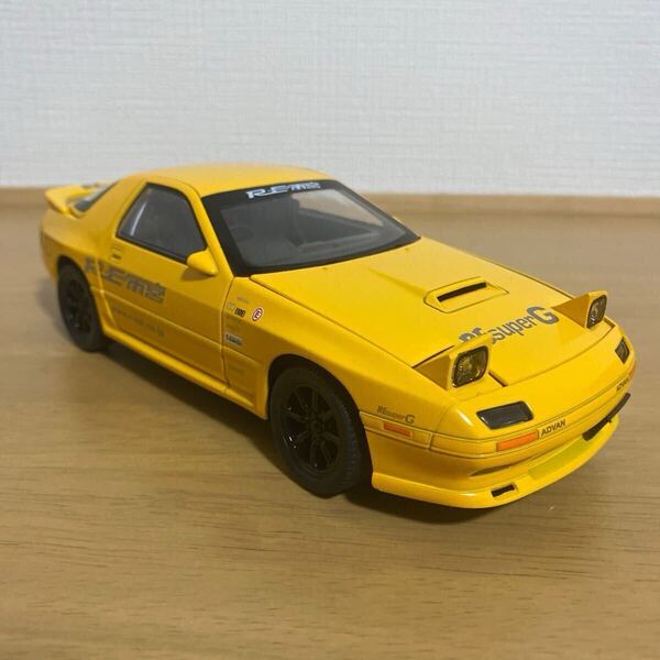 1:24 MAZDA RX-7 ミニカー 黄色