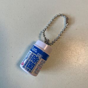 【送料無料】アルコールタオル エリエール ガチャ ミニチュアチャーム キーホルダー