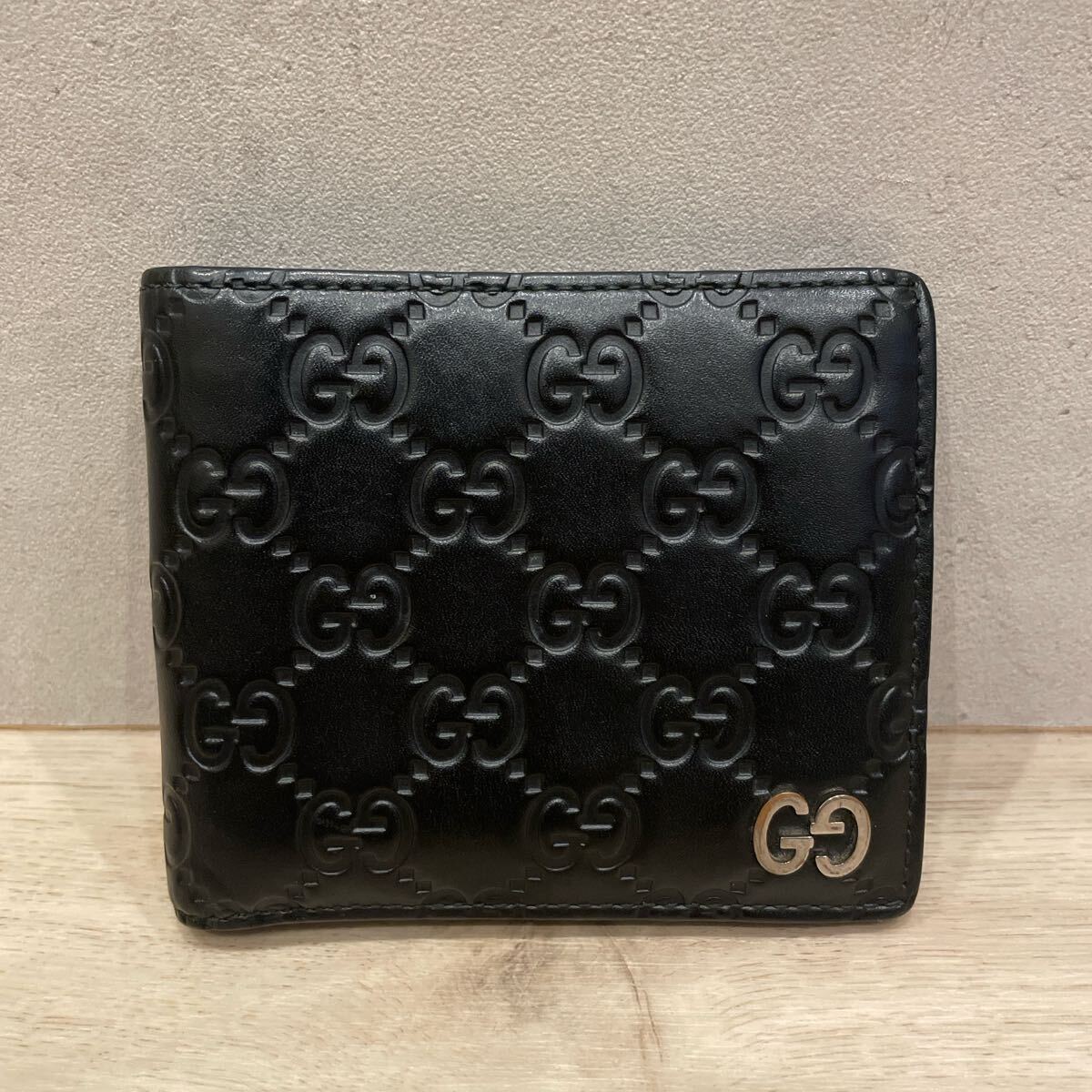 匿名配送】GUCCIグッチGGシマコンパクト折財布❤︎