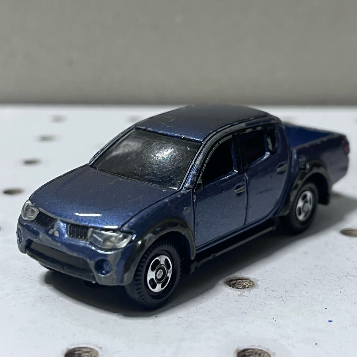 トミカミニカー 非売品 廃盤 三菱トライトン 75mm 美品 Yahoo!オークション -「トミカ三菱トライトン」(乗用車) (トミカ