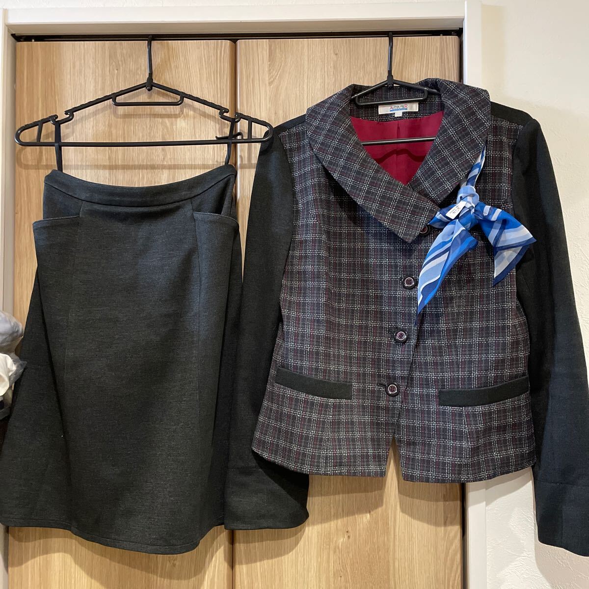 2025年最新】Yahoo!オークション -事務服(レディース 2025年最新】Yahoo!オークション -事務服(レディース