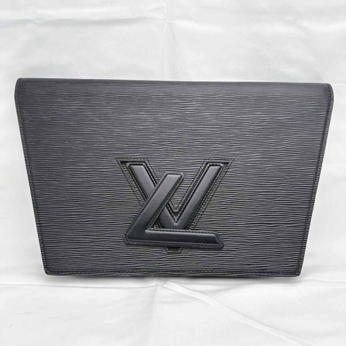 美品！ルイヴィトン トラペーズ クラッチバッグ エピ レザー M80165 楽天市場】【LOUISVUITTON】ルイヴィトン『エピ トラペーズ