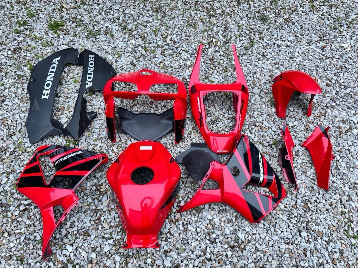Yahoo!オークション -「cbr600rr pc37 カウルセット」の落札相場