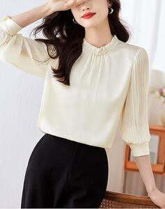 390 【M】ベージュ ブラウス ハイネック 体型カバー 無地 おしゃれ