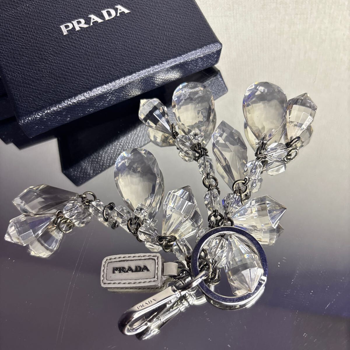 Yahoo!オークション -「prada クリスタル」の落札相場・落札価格 Yahoo!オークション -「prada クリスタル」の落札相場・落札価格