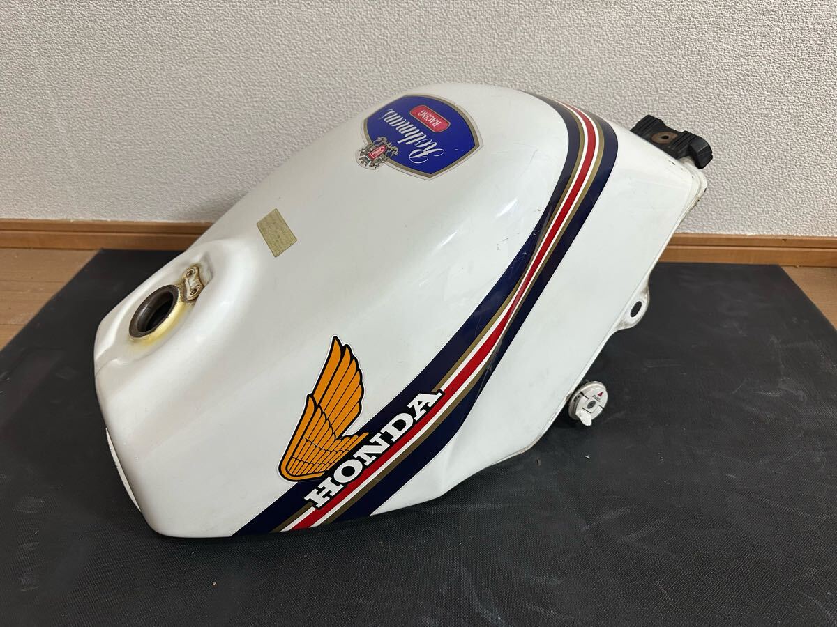 Yahoo!オークション -「ns250r タンク」(タンク) (パーツ)の落札 Yahoo!オークション -「ns250r タンク」(タンク) (パーツ)の落札