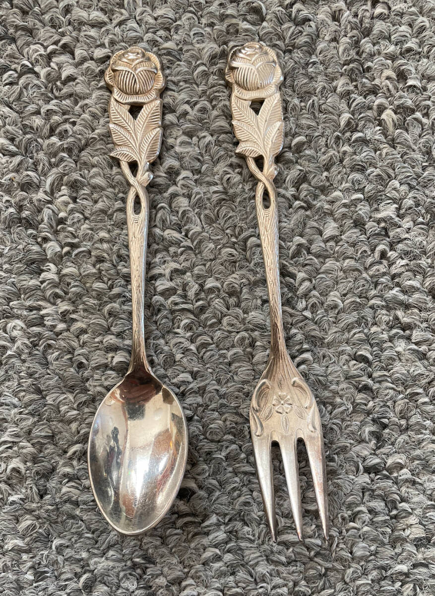 R&B シルバー 925 銀製 カップ ドイツ　218g 合皮レザー生地 エナメル【シルバー/銀色】