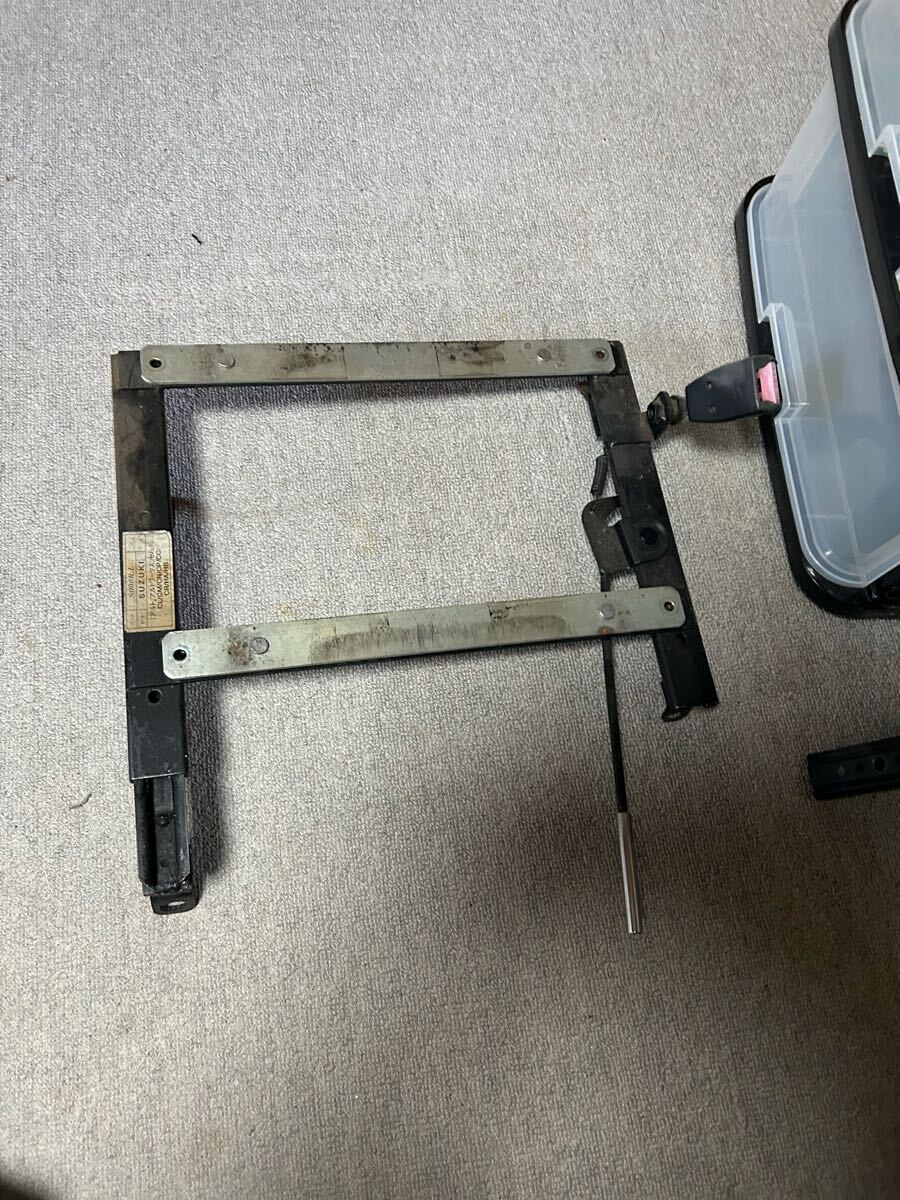  Alto Works C серия Cervo направляющие движения сидений правый 