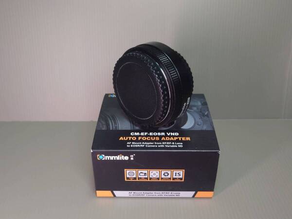 Commlite CM-EF-EOSR VND 電子マウントアダプター(キヤノンEF/EF-Sマウントレンズ → キヤノンRFマウント変換 AF)(箱に破れあり)