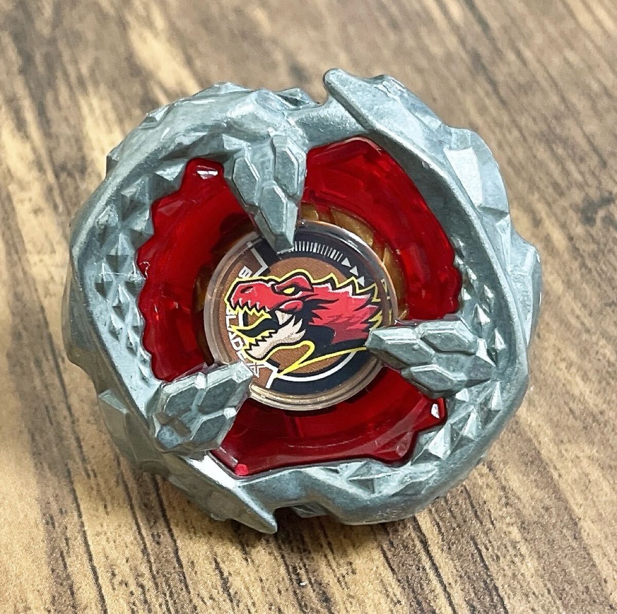 Yahoo!オークション -「ベイブレードxティラノビート」の落札