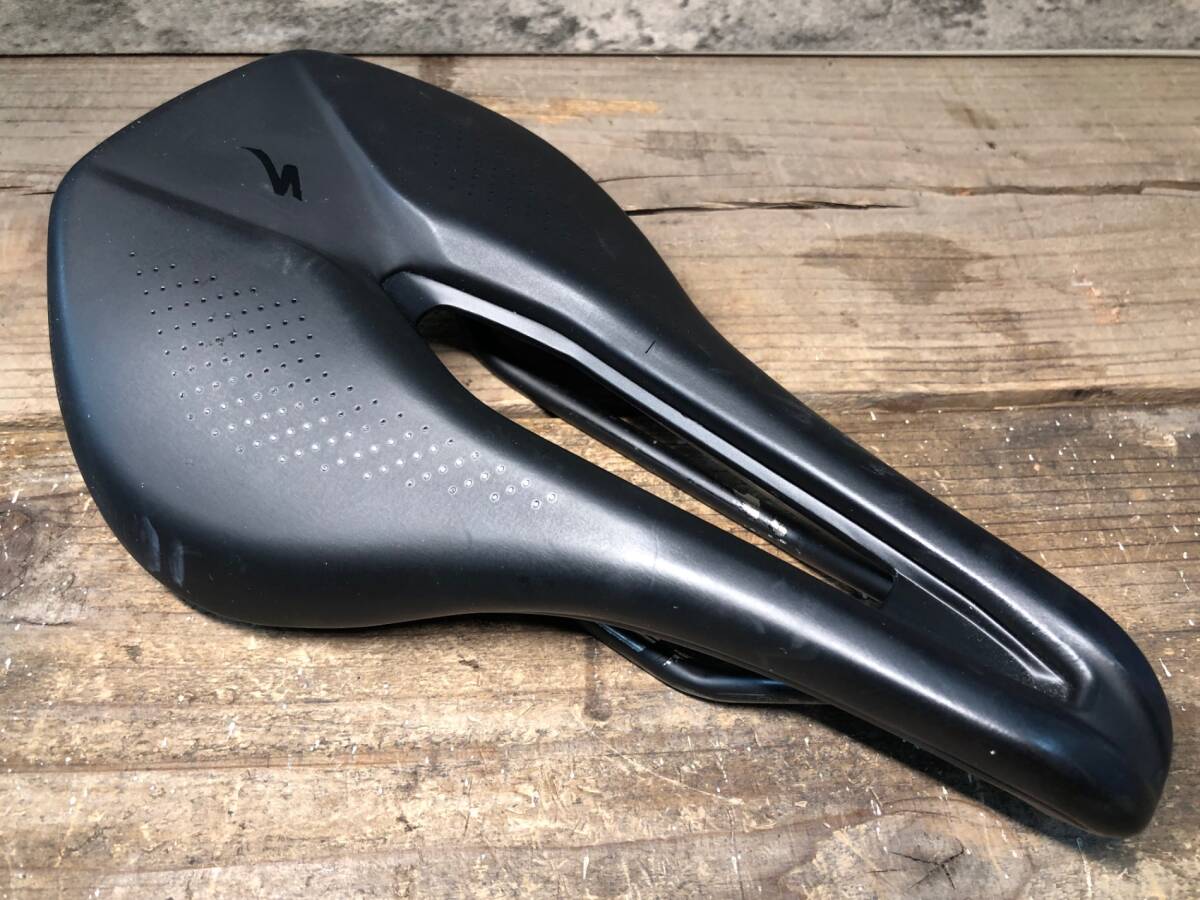POWER EXPERT SADDLE BLK 143(143mm ブラック): サドル