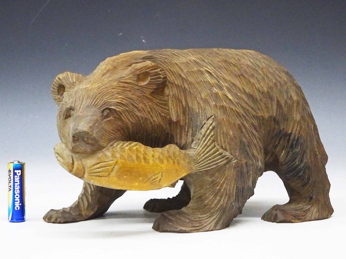 鮭をくわえた木彫り熊の値段と価格推移は?|25件の売買データ 鮭をくわえた木彫り熊の値段と価格推移は?|25件の売買データ