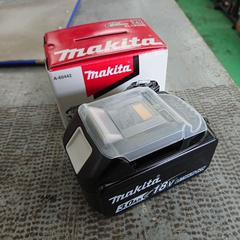Amazon | マキタ リチウムイオンバッテリBL1830B 18V 3.0Ah A