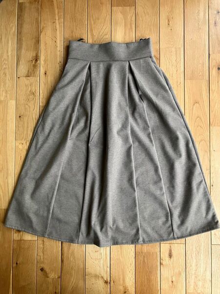 新品 レディース hareiro 起毛タックスカート ブラウンベージュ M S 秋冬