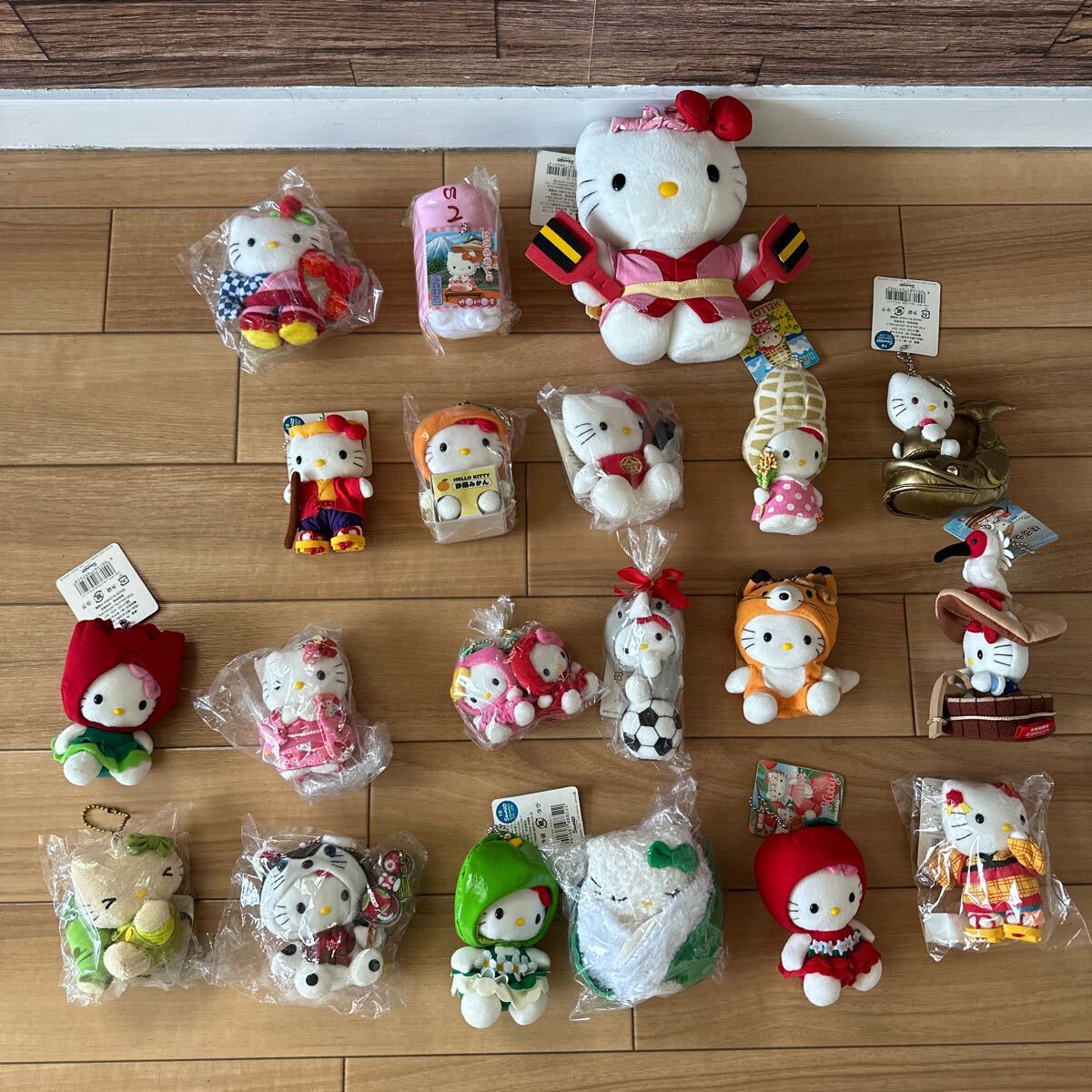 Yahoo!オークション -「ご当地キティぬいぐるみ」の落札相場 Yahoo!オークション -「ご当地キティぬいぐるみ」の落札相場