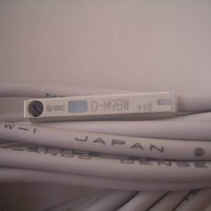 無接点オートスイッチ(シリンダースイッチ)SMC D-M9BW コード2.5M 新古品1set (2本)