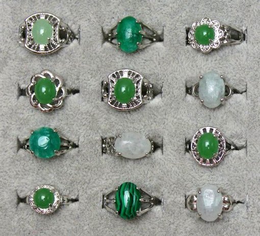 遺品整理 アクセサリー まとめ ヒスイ 天然石 キャッツアイリング 18K刻印有 遺品整理 アクセサリー まとめ ヒスイ 天然石 キャッツアイ
