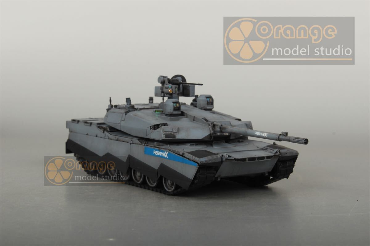 米軍戦車「M1A2エイブラムス」の1/72スケール塗装済み完成品