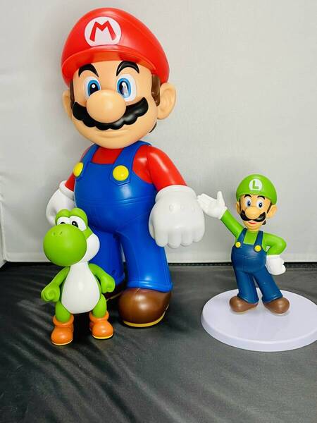 ルームライトのおまけ付き、マリオ(ビッグ)、ルイージ、ヨッシーフィギュアセット Nintendo, MARIO, figure, room light