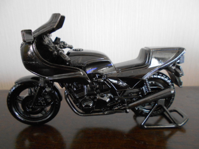 Yahoo!オークション -「cb1100r」(ミニカー) の落札相場・落札価格 Yahoo!オークション -「cb1100r」(ミニカー) の落札相場・落札価格