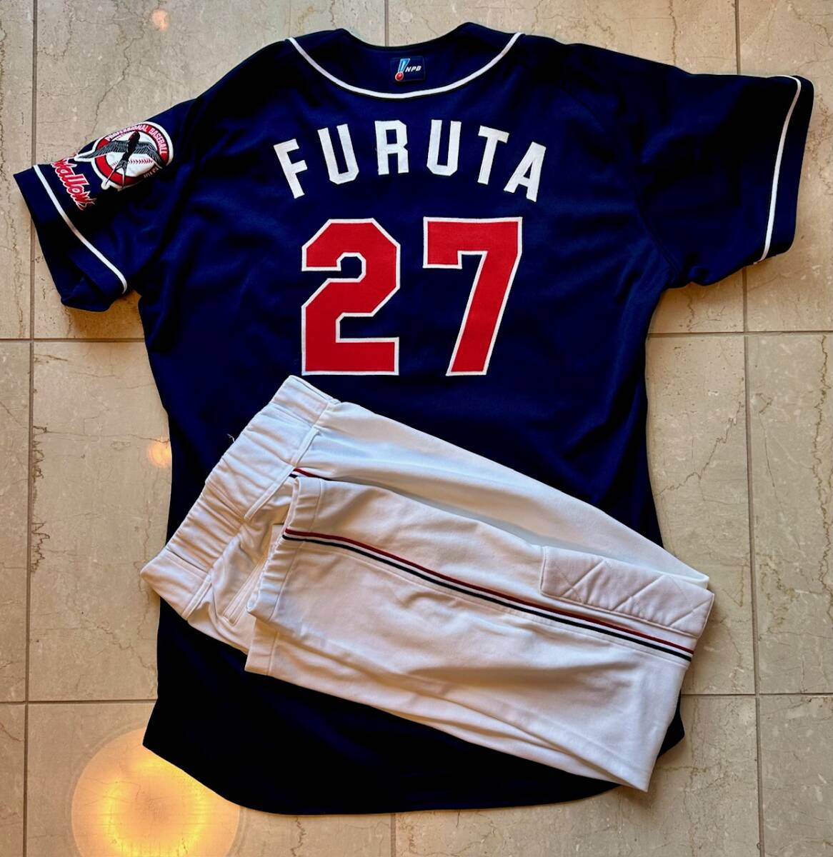 古田敦也 ヤクルトスワローズ 50周年 復刻ユニフォーム ビジター 古田敦也 ヤクルトスワローズ 50周年 復刻ユニフォーム ビジター
