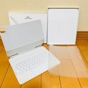 【新品同様品】Apple Magic Keyboard iPad Pro