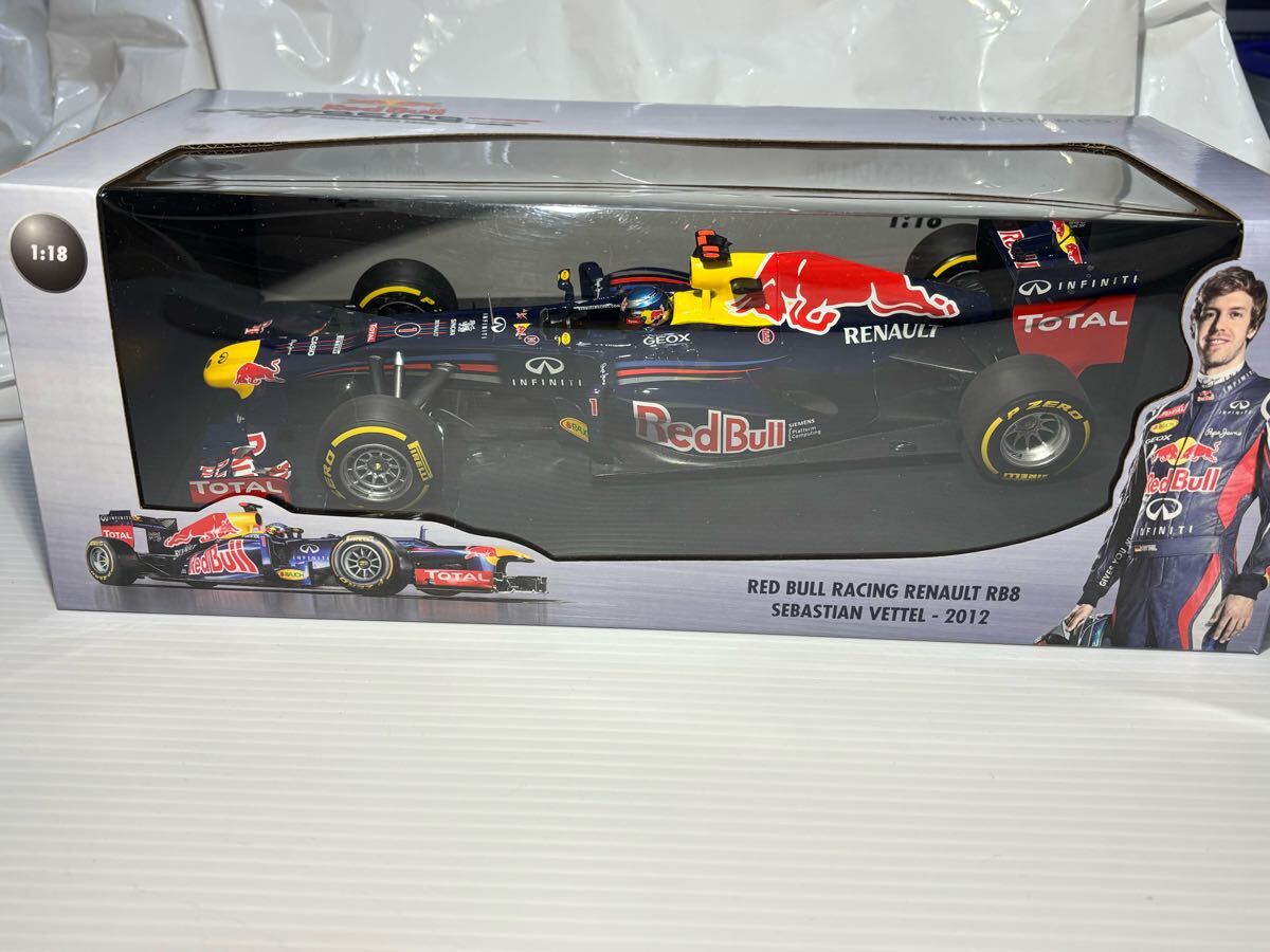 ミニチャンプス 1/18 レッドブル レーシング ルノー RB8（No.1
