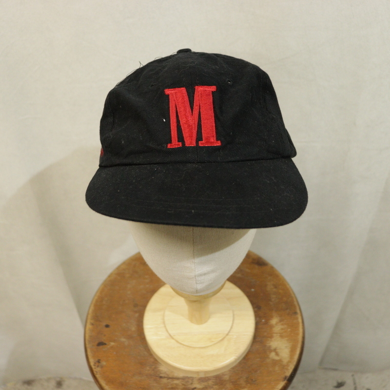 ビンテージ90's○Marlboro刺繍入りコットンキャップ黒×赤
